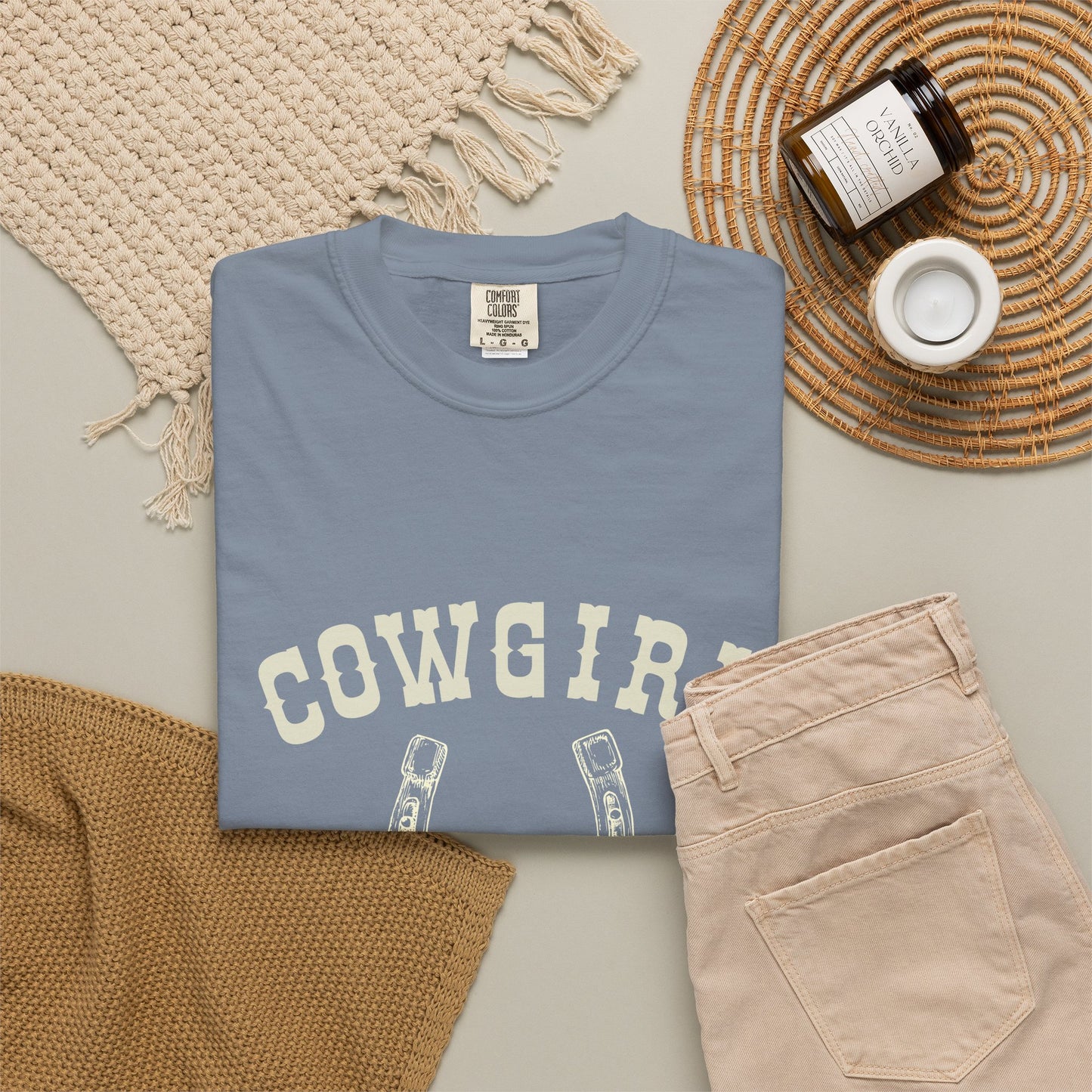 Cowgirl Like Me Shirt, Western Tee, Country Concert Shirt, Horseshoe Cowgirl T-Shirt, Nashville Outfit, Country Music Tee, Gift for Her