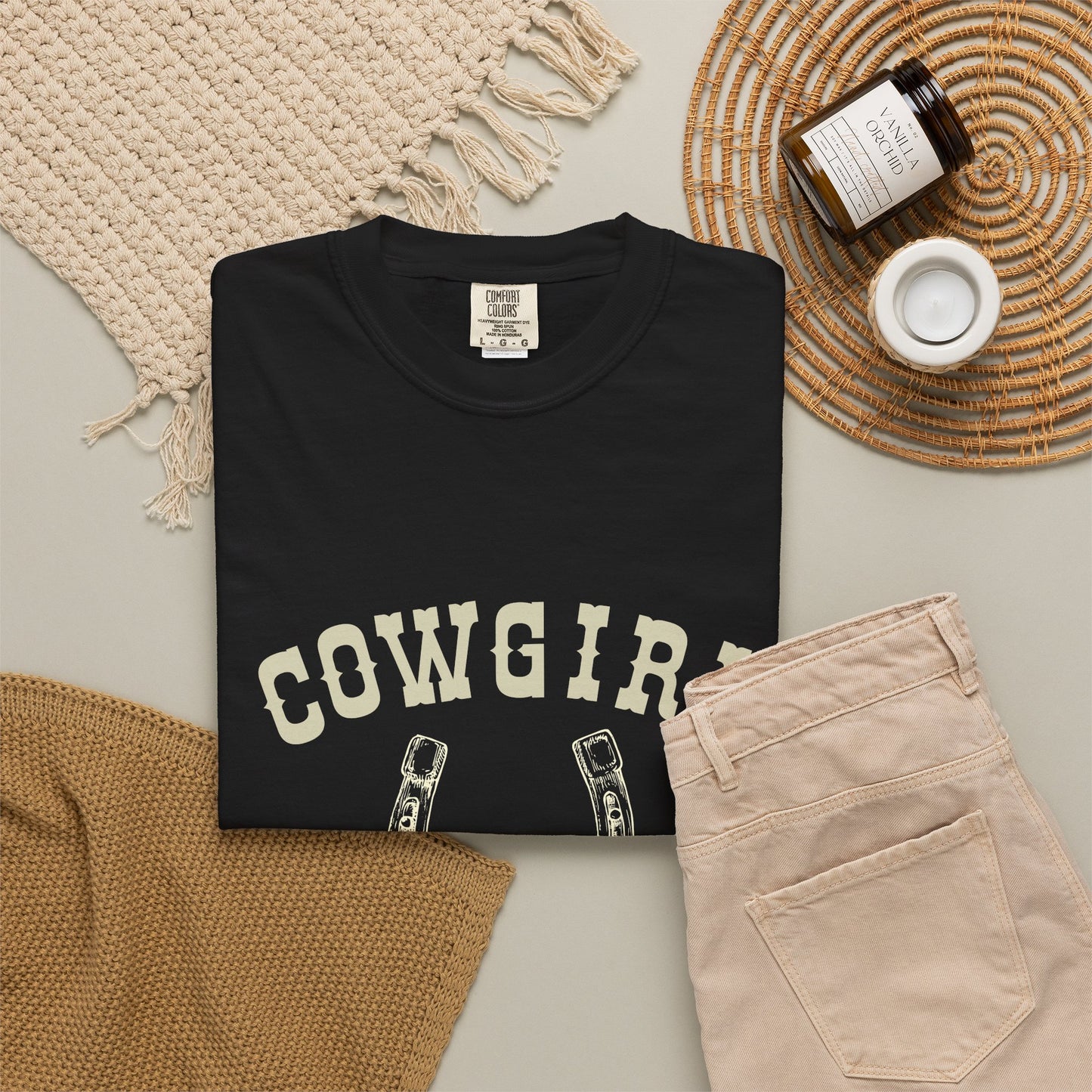 Cowgirl Like Me Shirt, Western Tee, Country Concert Shirt, Horseshoe Cowgirl T-Shirt, Nashville Outfit, Country Music Tee, Gift for Her